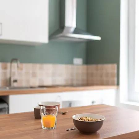 Le Stalingrad - T2 Moderne - A 2 Pas De La Gare